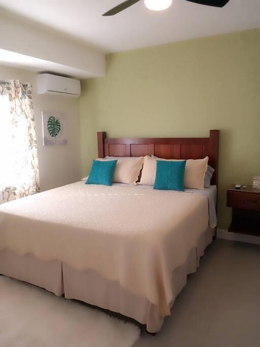 Jamaica Reggae Villa Lucea Ngoại thất bức ảnh